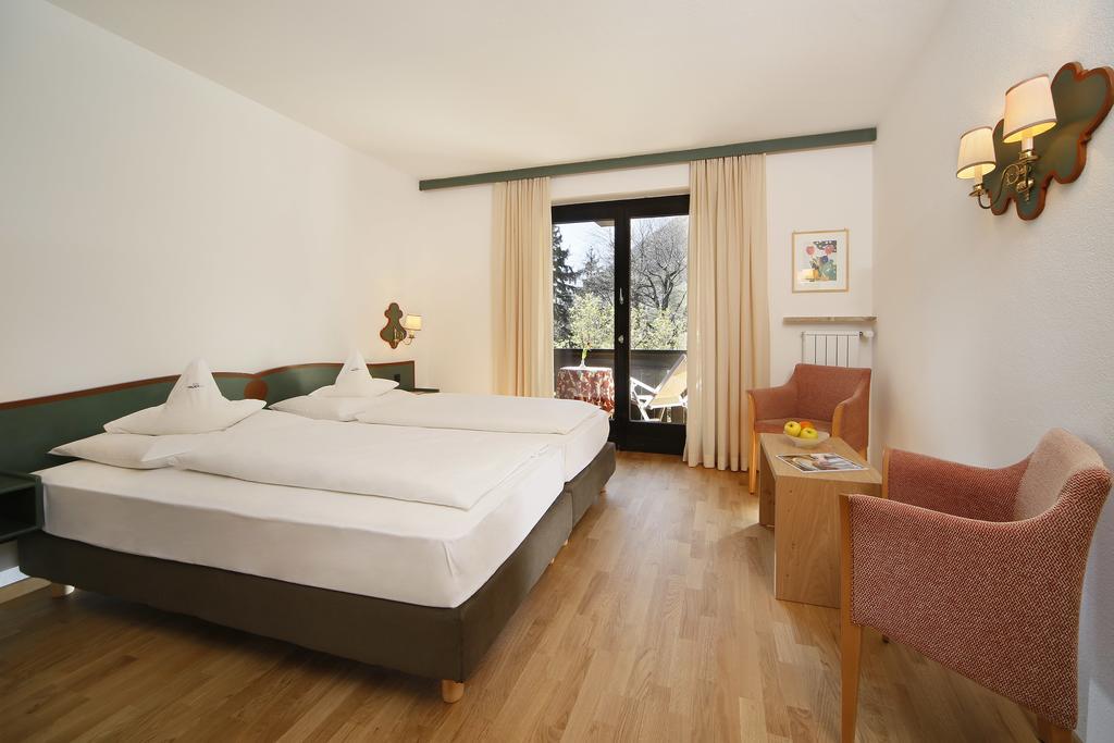 Parkhotel Tirolerhof Лагундо Номер фото