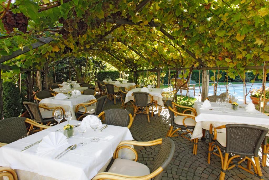 Parkhotel Tirolerhof Лагундо Экстерьер фото